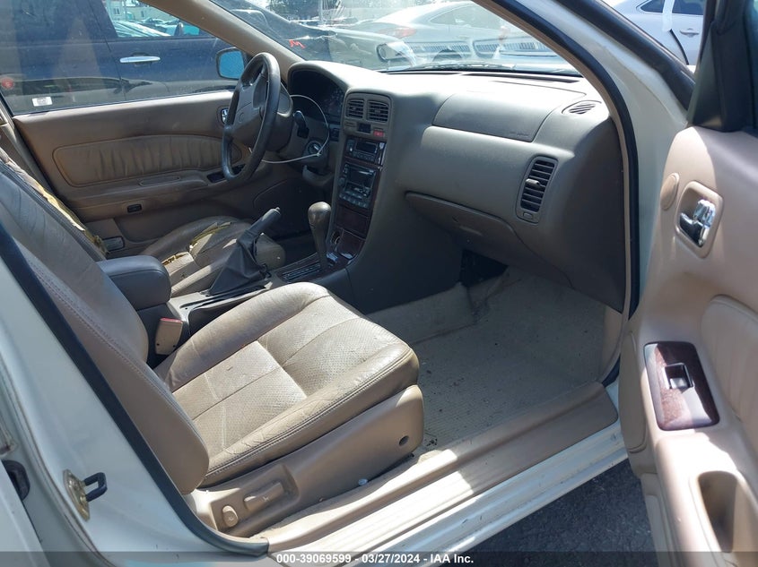 1999 Infiniti I30 Limited/Standard/Touring VIN: JNKCA21A8XT763064 Lot: 39069599