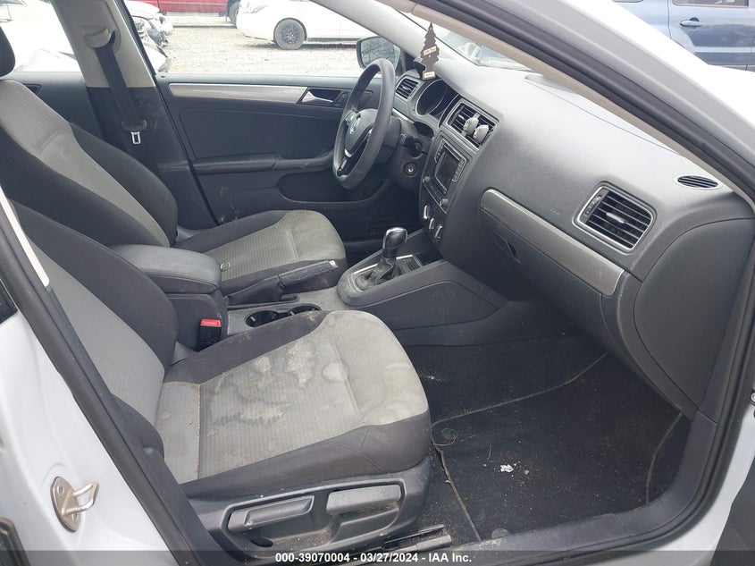 VIN 3VW2B7AJ9HM397166 2017 VOLKSWAGEN JETTA S