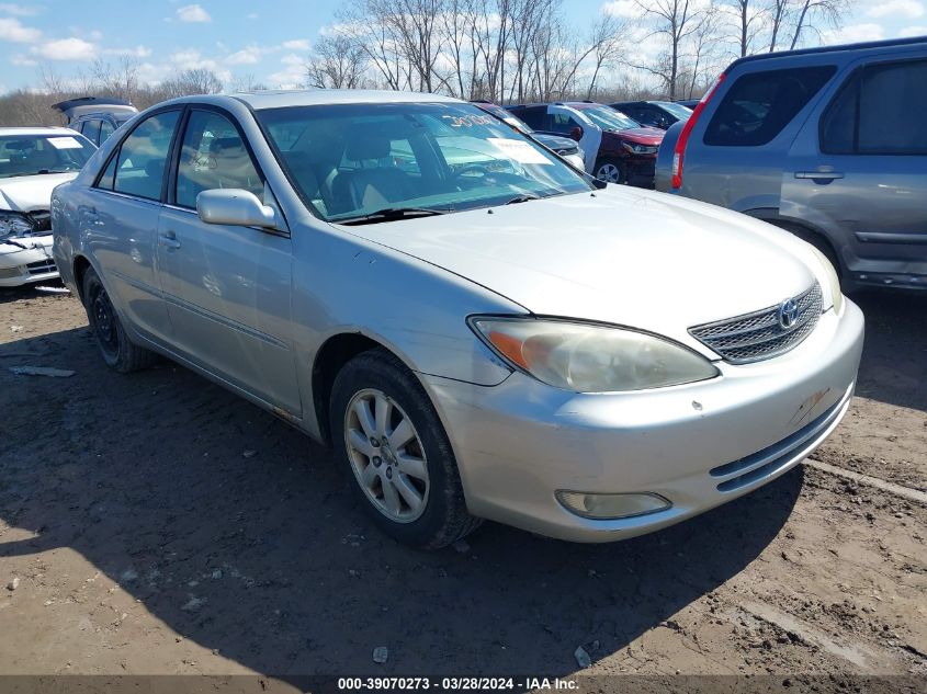 2004 Toyota Camry Xle V6 VIN: 4T1BF30K34U581840 Lot: 39070273