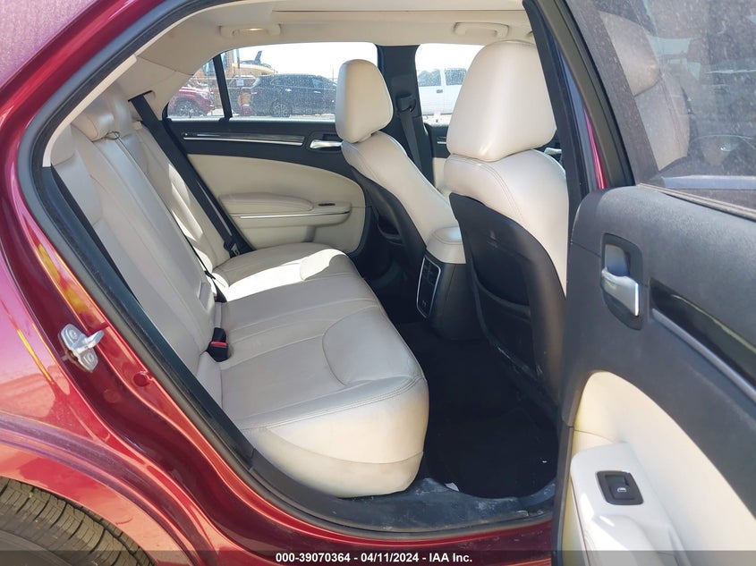 2017 CHRYSLER 300 LIMITED - 2C3CCAAG2HH631964