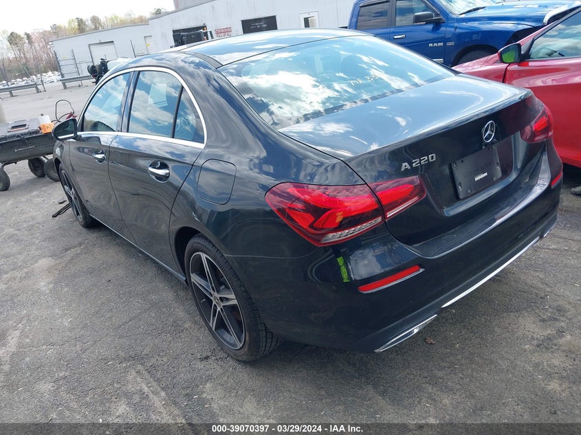 2022 MERCEDES-BENZ A 220 VIN: W1K3G4EB5NJ355926