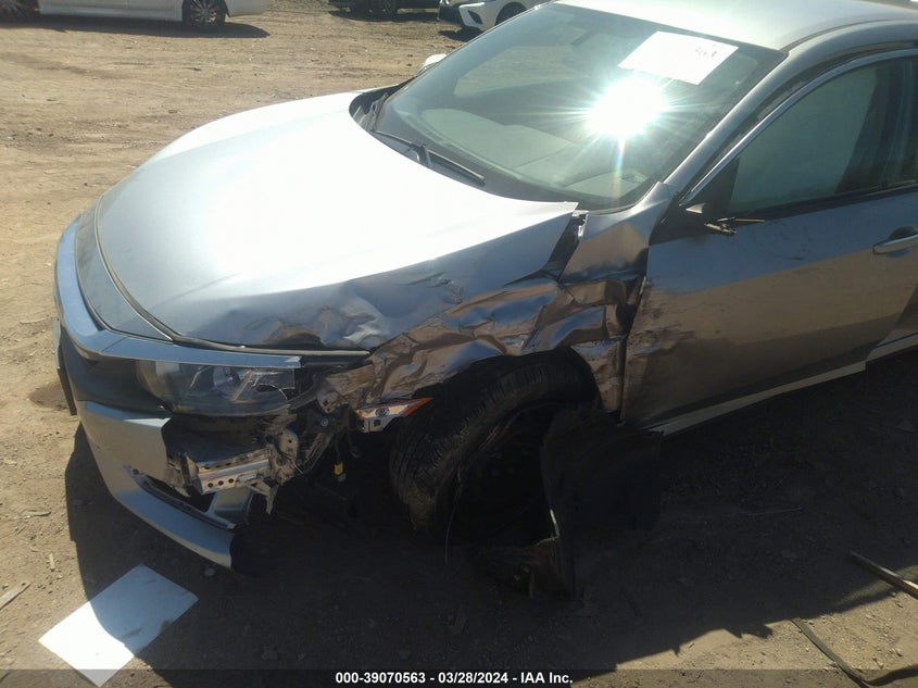 VIN 19XFC2F55HE047060 2017 HONDA CIVIC LX