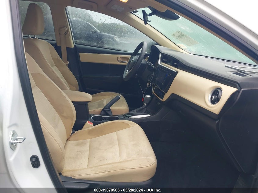 VIN 2T1BURHEXHC911990 2017 TOYOTA COROLLA LE