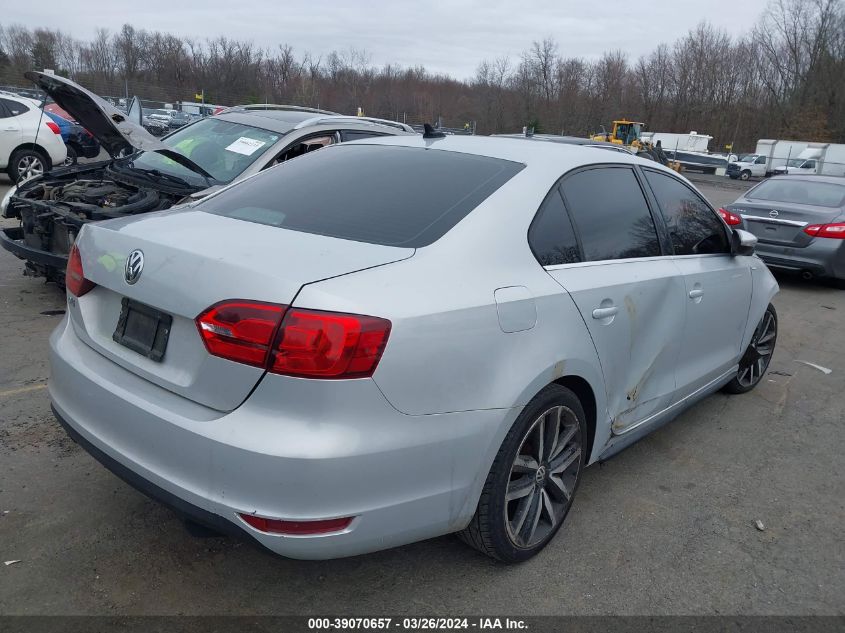 3VW4A7AJ5CM124732 | 2012 VOLKSWAGEN JETTA