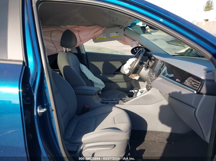 2022 Kia Niro Lxs VIN: KNDCB3LC1N5545858 Lot: 39070894