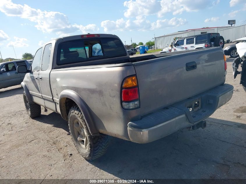 2000 Toyota Tundra Ltd V8 VIN: 5TBRT3814YS099033 Lot: 39071385