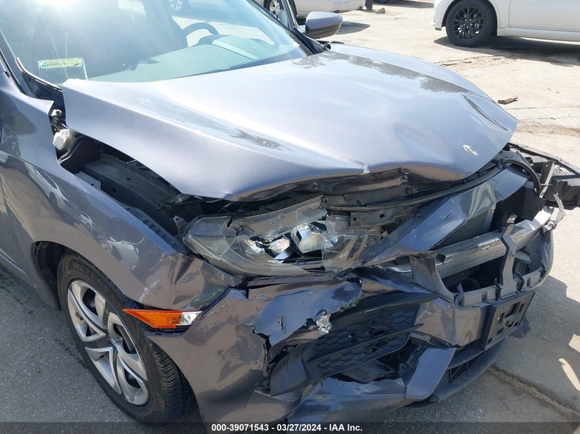VIN 2HGFC2F53JH608044 2018 HONDA CIVIC LX