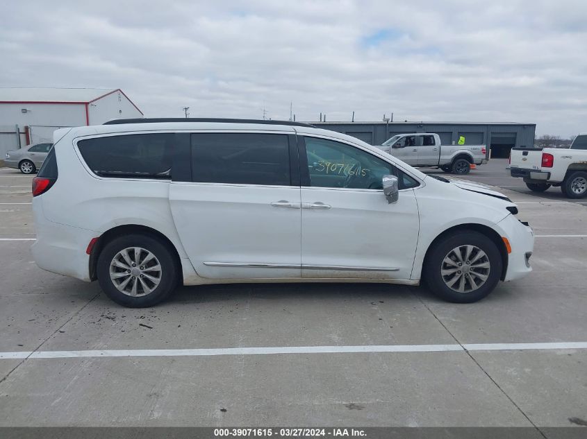 2017 Chrysler Pacifica Touring-L VIN: 2C4RC1BG1HR532602 Lot: 39071615