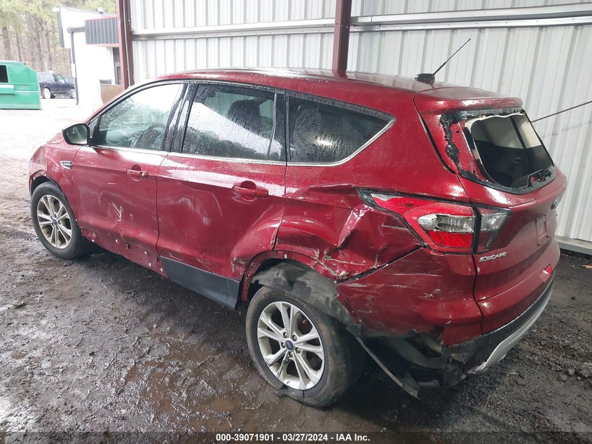 VIN 1FMCU0GD4HUB77886 2017 FORD ESCAPE SE
