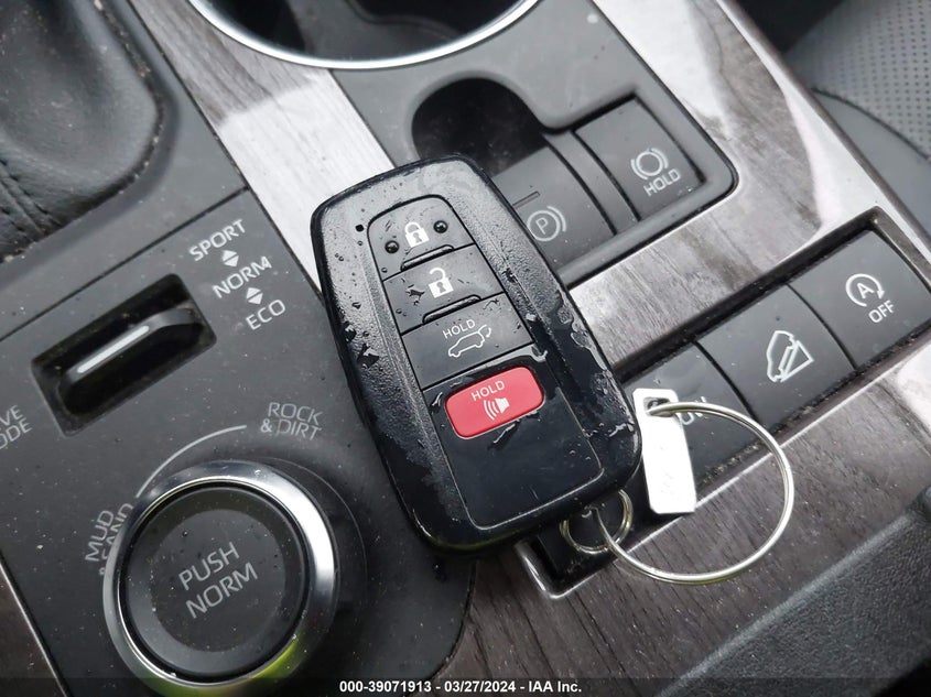 2021 TOYOTA HIGHLANDER VIN: 5TDDZRBH4MS144961