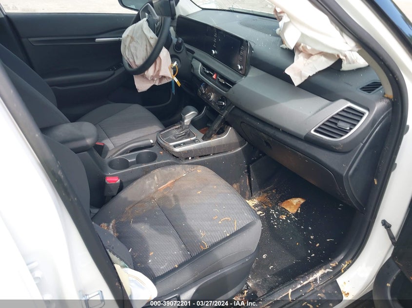 2024 Kia Seltos Lx VIN: KNDEPCAA2R7585369 Lot: 39072201