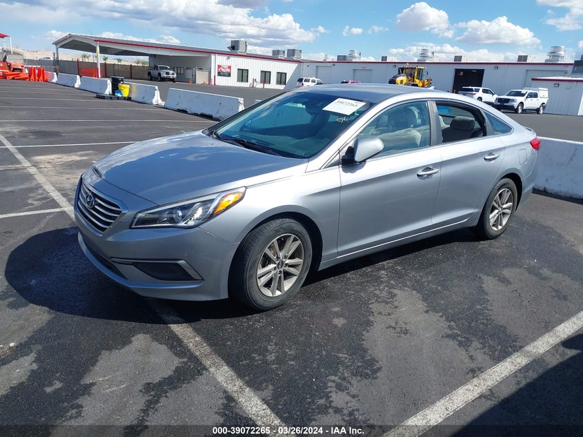 2016 HYUNDAI SONATA SE - 5NPE24AF4GH340002