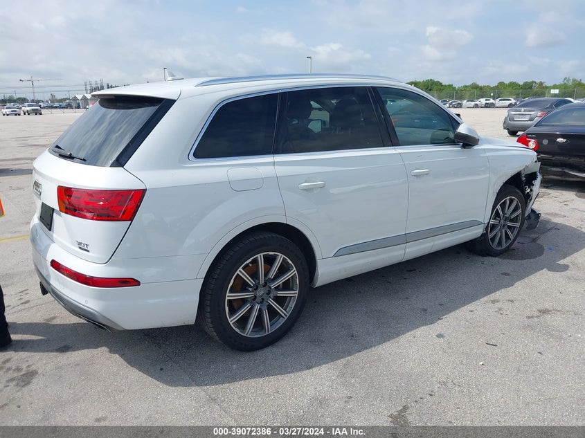 2017 AUDI Q7 PREMIUM PLUS - WA1LAAF77HD050252