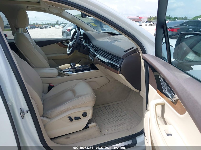 2017 AUDI Q7 PREMIUM PLUS - WA1LAAF77HD050252