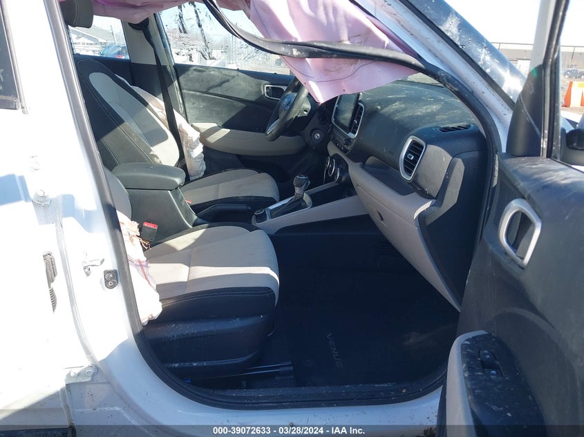 2022 Hyundai Venue Sel VIN: KMHRC8A36NU141849 Lot: 39072633