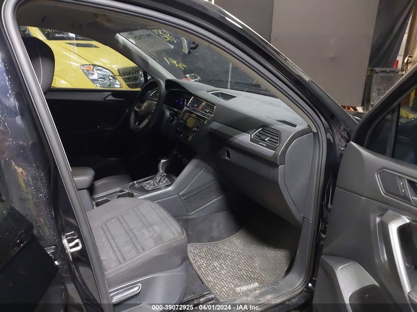 VIN 3VV0B7AX0NM175756 2022 VOLKSWAGEN TIGUAN S