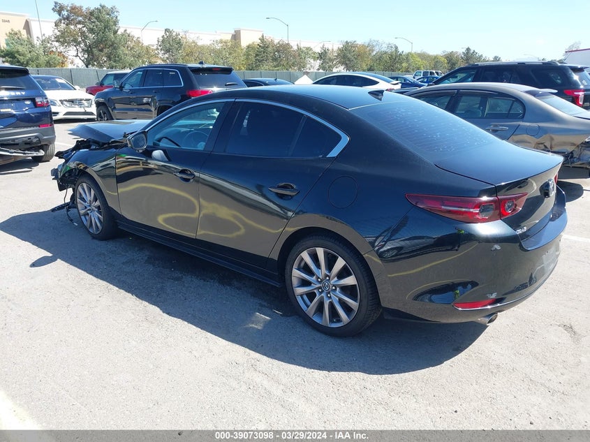 VIN 3MZBPAEM1KM100675 2019 MAZDA MAZDA3 PREMIUM