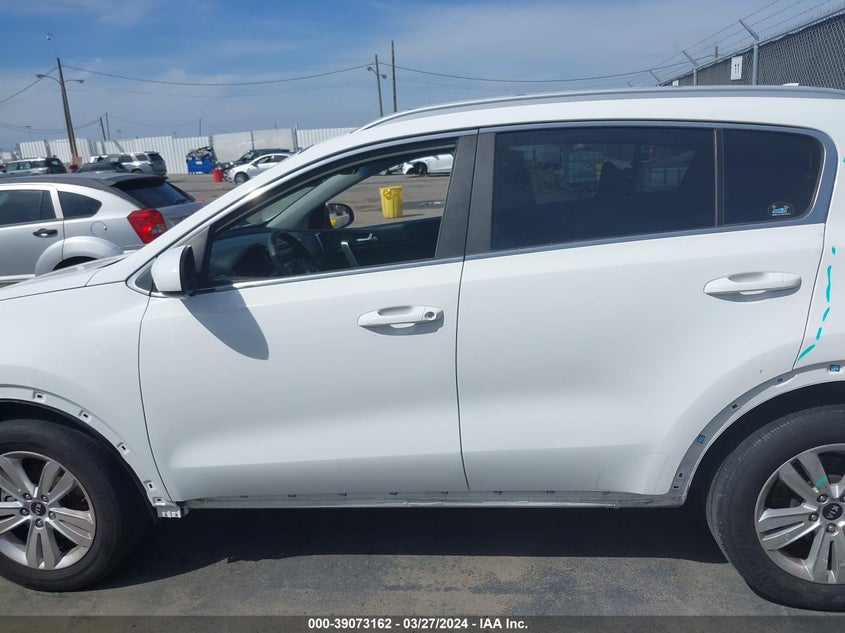 VIN KNDPM3AC8J7483954 2018 KIA SPORTAGE LX