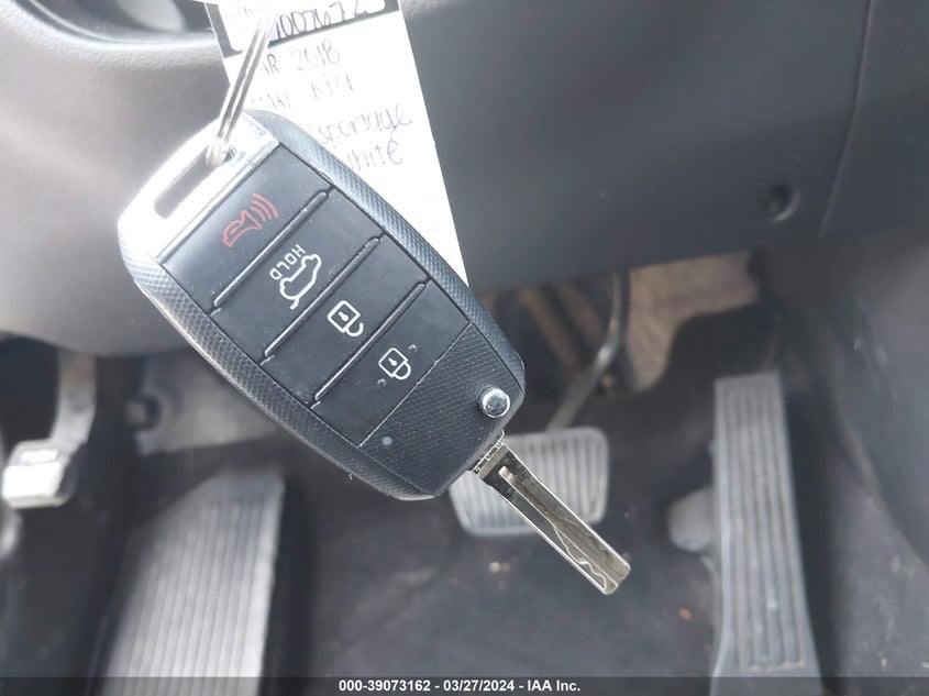 VIN KNDPM3AC8J7483954 2018 KIA SPORTAGE LX