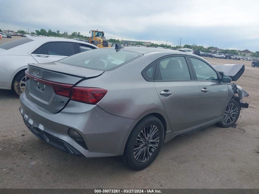 VIN 3KPF54AD4NE435932 2022 KIA FORTE GT-LINE