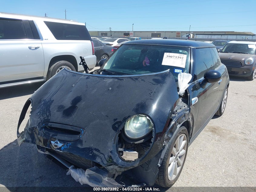 2015 Mini Hardtop Cooper S VIN: WMWXP7C51F2A35282 Lot: 39073392