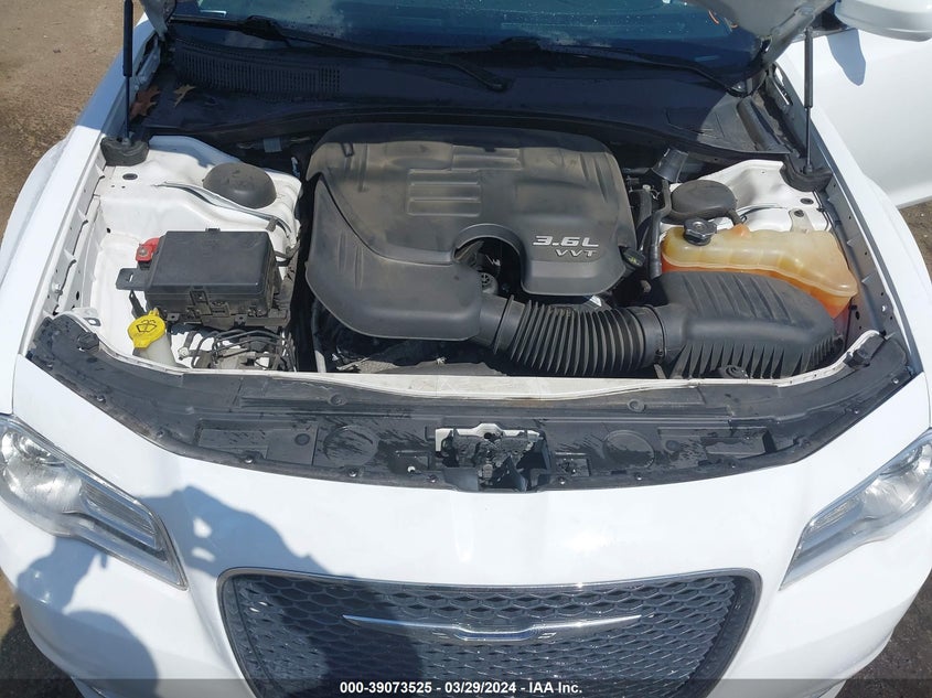 2015 CHRYSLER 300 LIMITED - 2C3CCAAG5FH802090