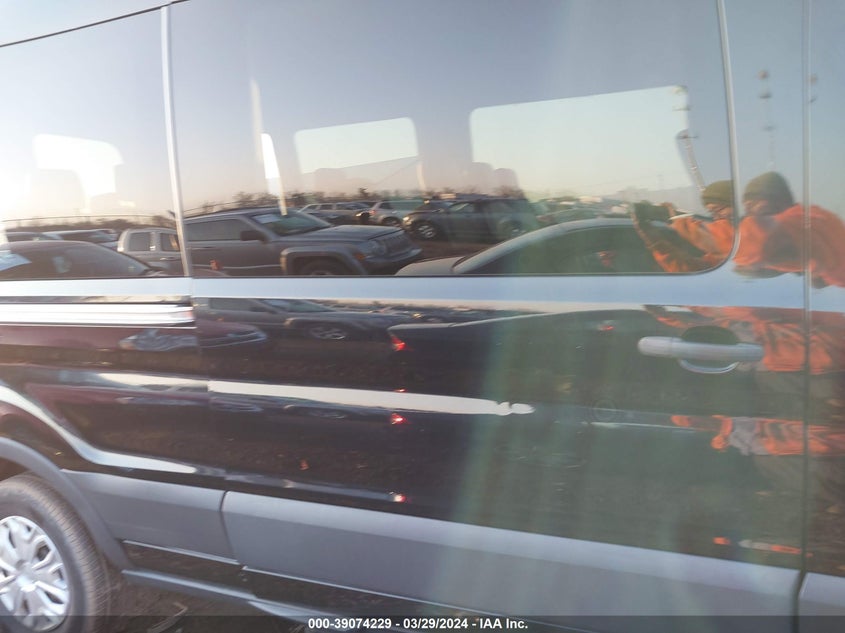 VIN 1FBZX2CG2JKB34462 2018 FORD TRANSIT-350 XLT