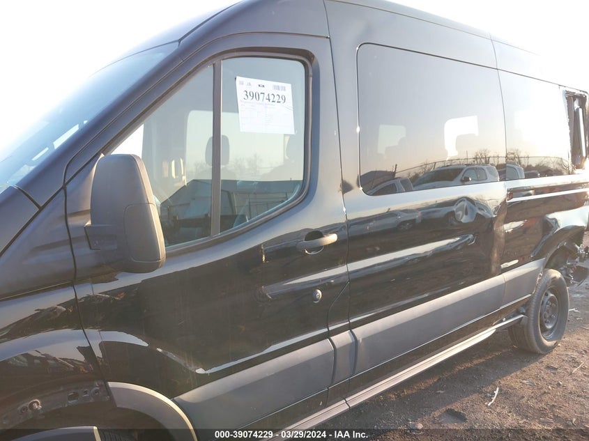 VIN 1FBZX2CG2JKB34462 2018 FORD TRANSIT-350 XLT