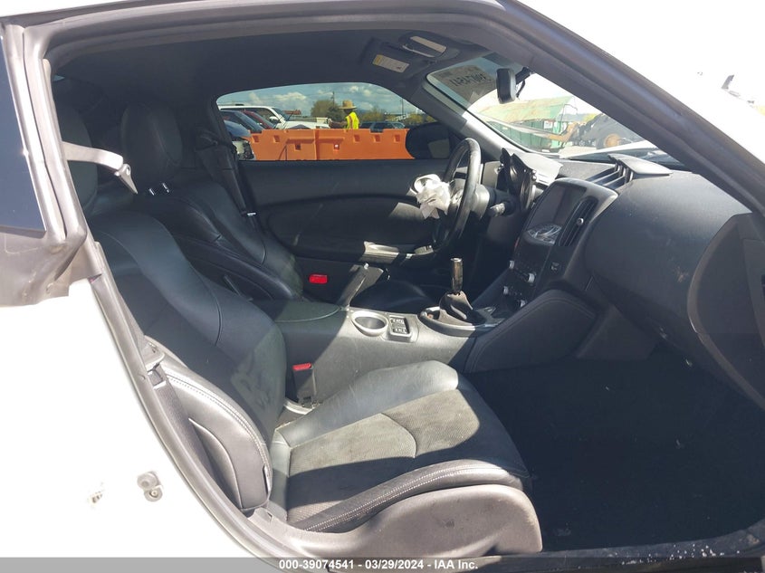 2015 Nissan 370Z Touring VIN: JN1AZ4EH4FM441988 Lot: 39074541