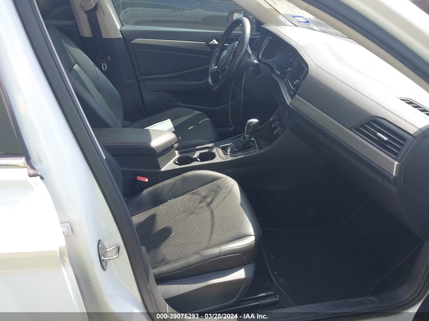 VIN 3VWCB7BU2KM126826 2019 VOLKSWAGEN JETTA 1.4T R-LINE/1.4T S/1.4T SE
