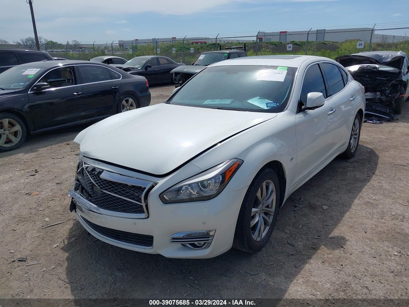 2018 Infiniti Q70 3.7 Luxe VIN: JN1BY1AP2JM180985 Lot: 39075685