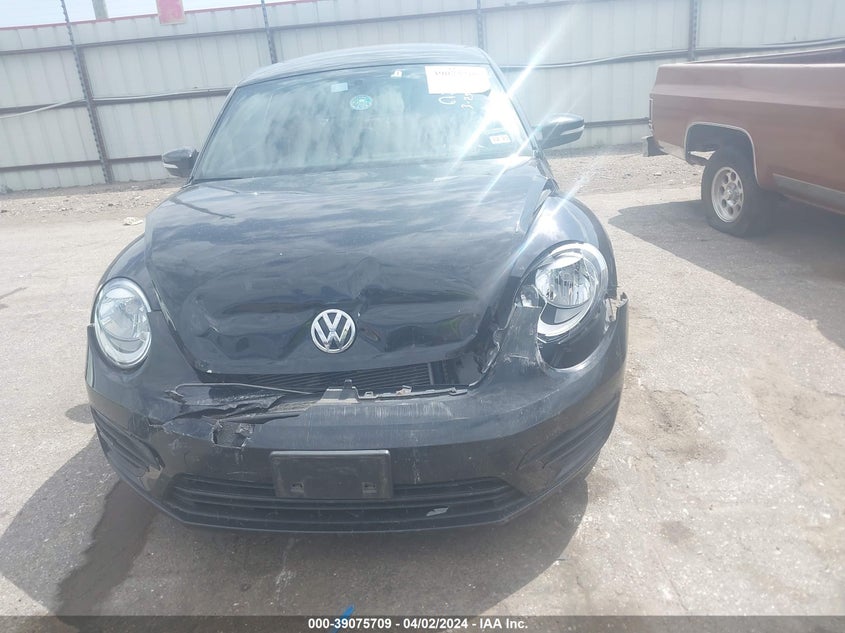 VIN 3VWF17AT4HM624124 2017 VOLKSWAGEN BEETLE #PINKBEETLE/1.8T CLASSIC/1.8T S