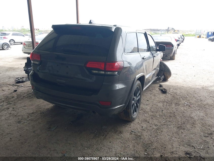 VIN 1C4RJEAG8HC868805 2017 JEEP GRAND CHEROKEE LAREDO