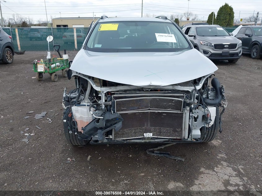 2016 TOYOTA RAV4 HYBRID XLE - JTMRJREV6GD024934