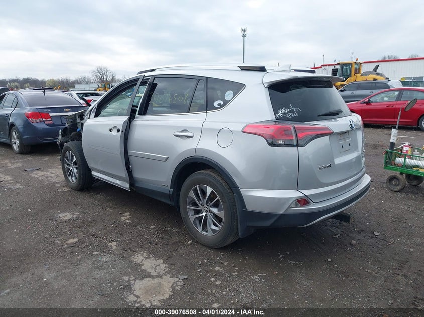 2016 TOYOTA RAV4 HYBRID XLE - JTMRJREV6GD024934