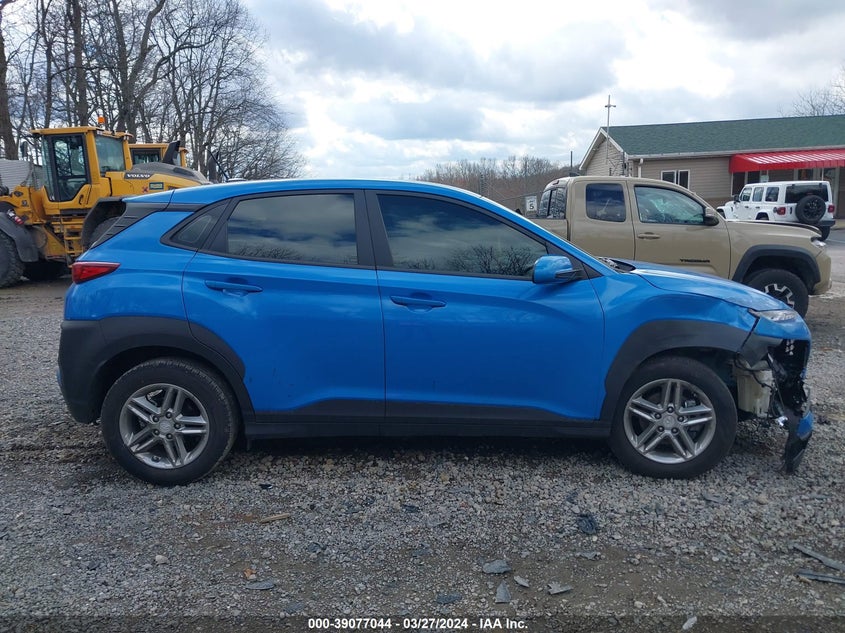 VIN KM8K12AA8MU637124 2021 HYUNDAI KONA SE
