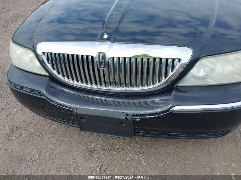 1LNHM81V07Y630950 2007 Lincoln Town Car Signature