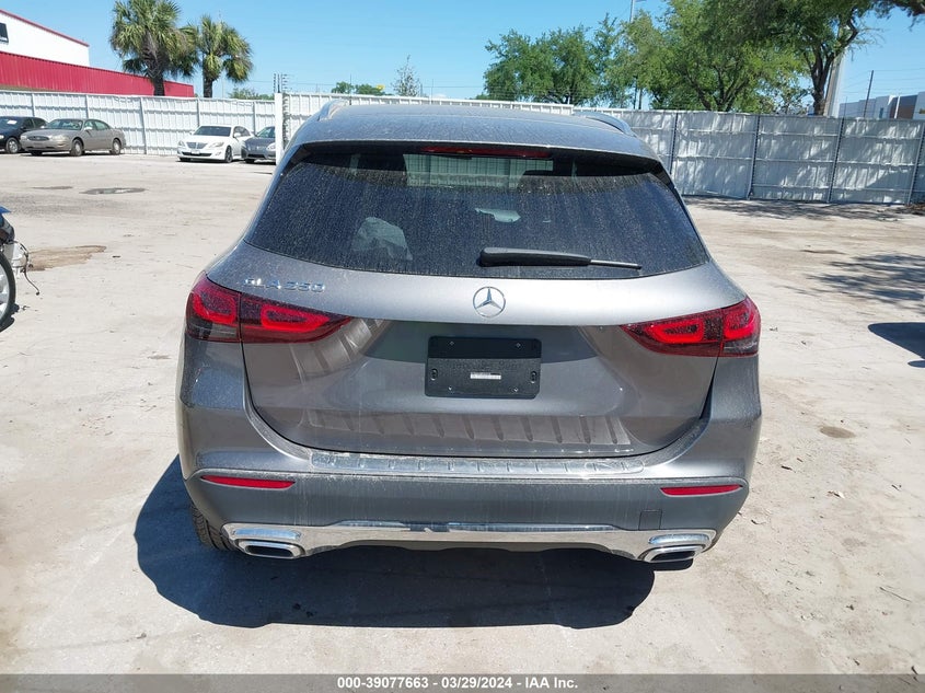 2023 MERCEDES-BENZ GLA 250 - W1N4N4GB8PJ428798