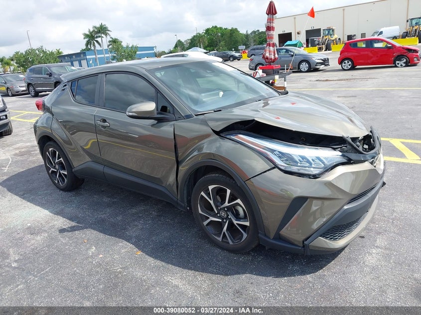 2021 TOYOTA C-HR  (VIN: NMTKHMBX2MR135341)