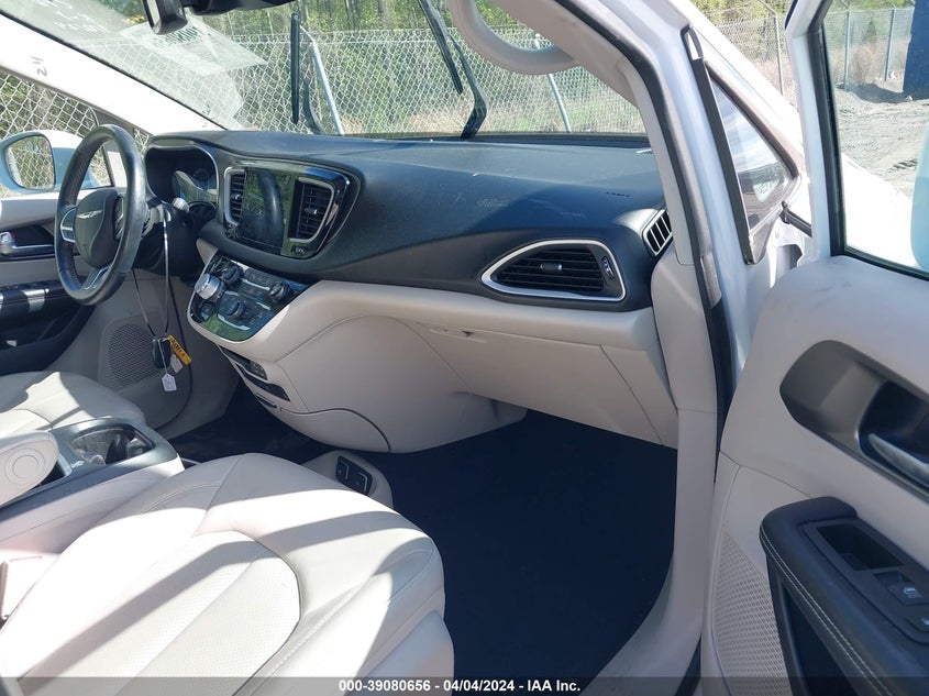 2020 CHRYSLER PACIFICA TOURING L PLUS - 2C4RC1EG5LR281345