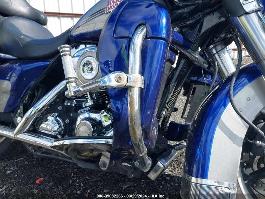 5HD1FC4177Y624338 2007 Harley-Davidson Flhtcui