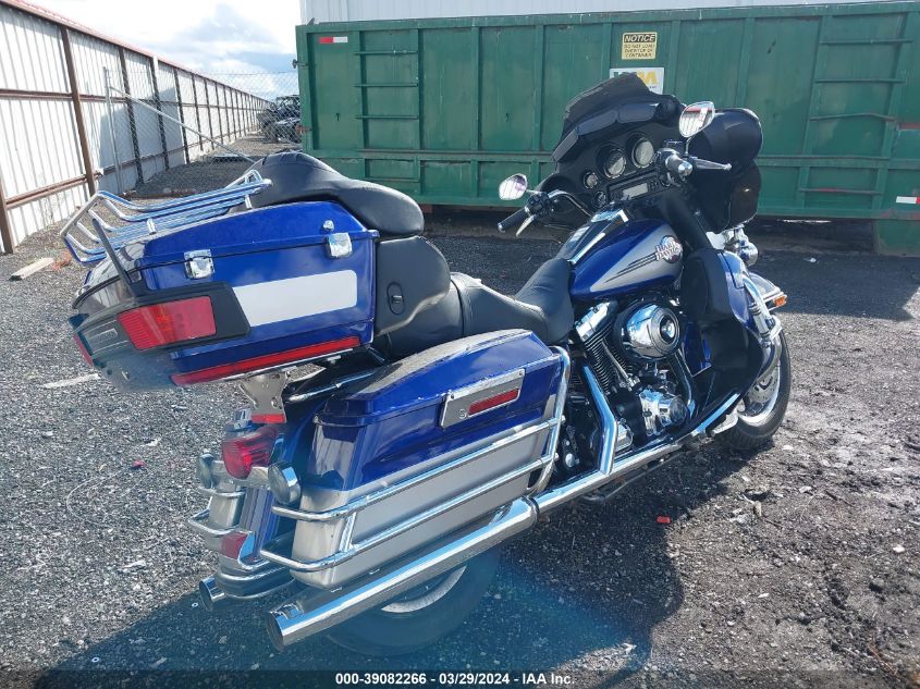 5HD1FC4177Y624338 2007 Harley-Davidson Flhtcui