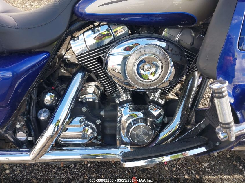 5HD1FC4177Y624338 2007 Harley-Davidson Flhtcui