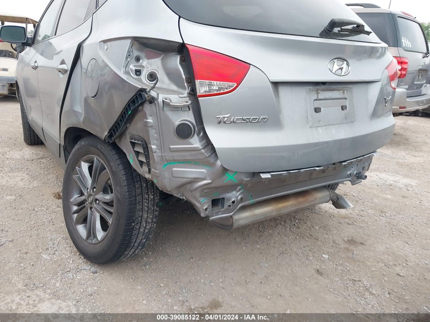 2015 HYUNDAI TUCSON SE - KM8JU3AG8FU107428