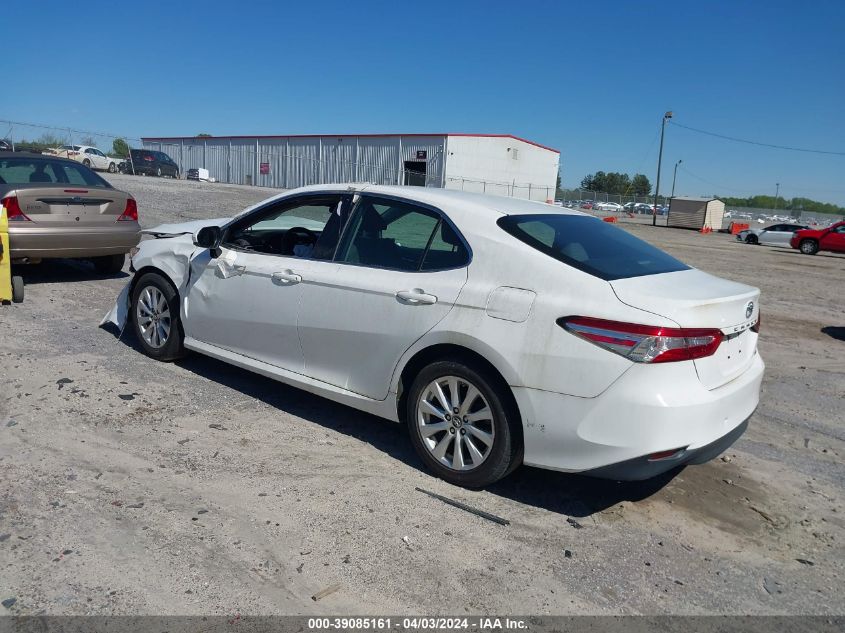 4T1B11HK0JU644234 2018 Toyota Camry Le