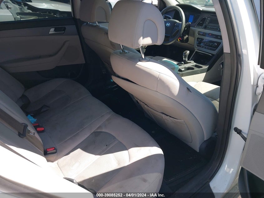 VIN 5NPE24AF8HH483908 2017 HYUNDAI SONATA SE