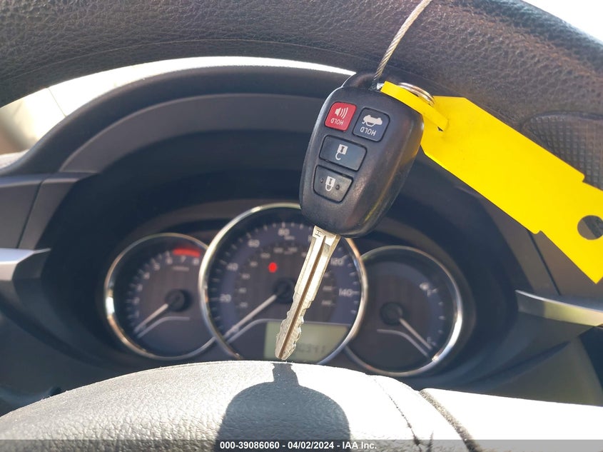 2014 TOYOTA COROLLA LE PLUS - 5YFBURHE1EP160385