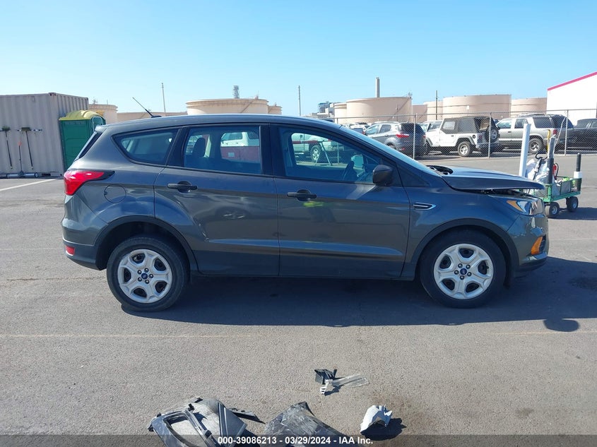 VIN 1FMCU0F70KUB79783 2019 FORD ESCAPE S