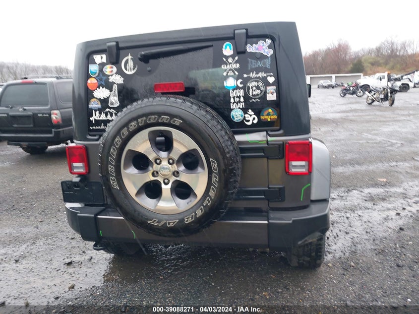 2016 JEEP WRANGLER UNLIMITED SAHARA - 1C4BJWEGXGL164444