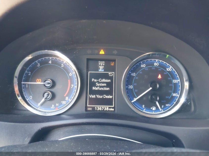 2018 TOYOTA COROLLA SE - 5YFBURHE8JP786963